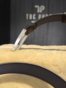 Khóa kim thắt lưng TP Marshal đính đá ruby thủ công