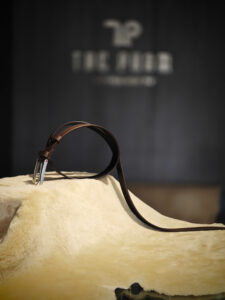 Thắt lưng da Togo TP Marshal màu nâu handmade khóa ruby