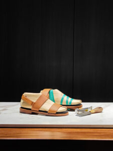 Dép da nam thủ công