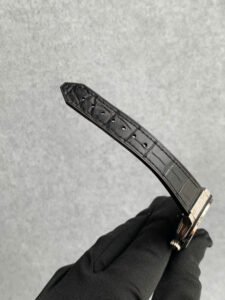 thay mặt da Hublot da cá sấu Pháp cho đồng hồ nữ