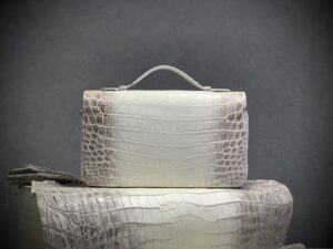 Từ tấm da thô đến món quà đặc biệt 