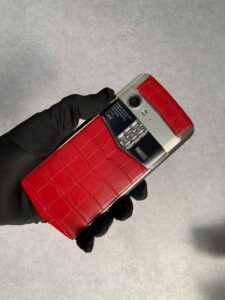 Bọc da điện thoại Vertu Aster P từ bao da cá sấu đỏ zin new