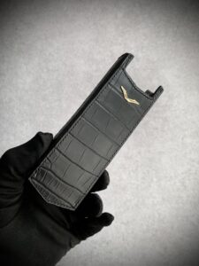 Bao da Vertu Signature S da cá sấu Pháp vân bụng