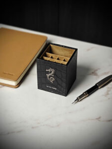 Quà Tặng Da Cao Cấp Thế Phạm