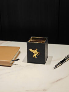TP Pen Box Pegasus – Hộp bút da thủ công cao cấp | Thế Phạm